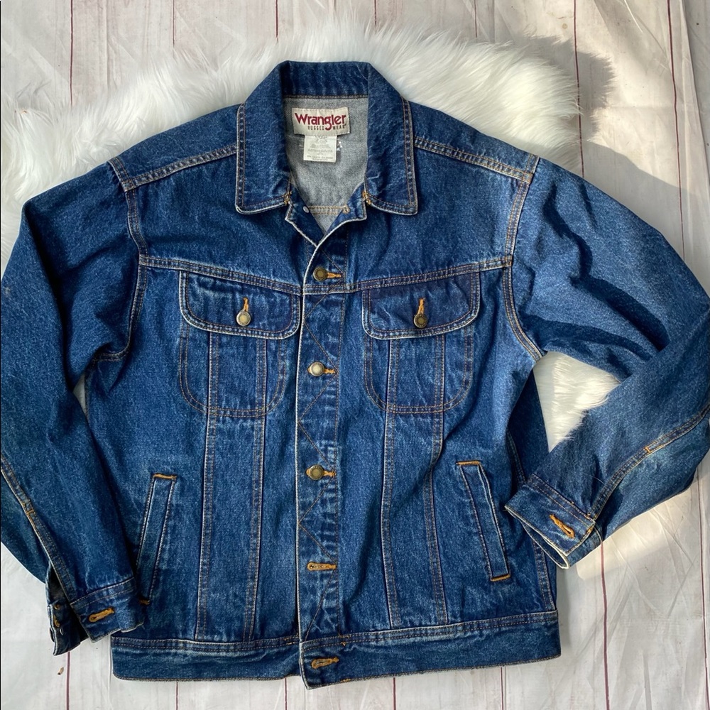 Wrangler Rugged Wear Denim Jacket. Indigo. Medium